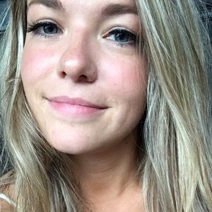 Meet your Posher, Kenzie